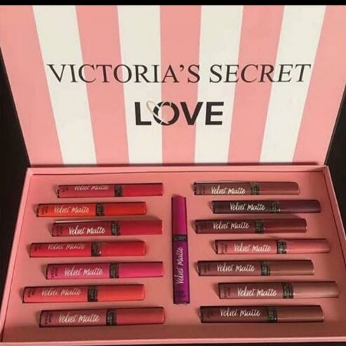 Victoria secret lip gloss set