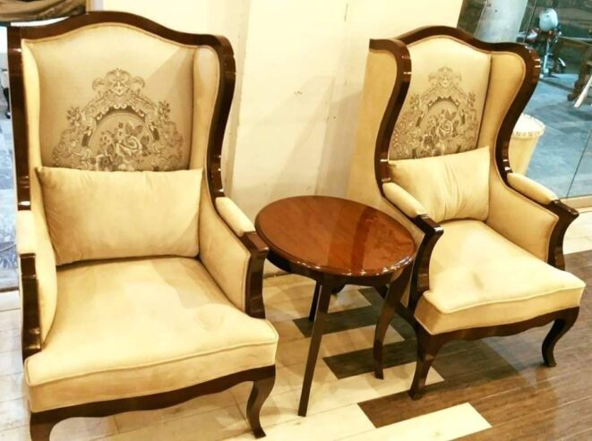 2 laxuary Chairs