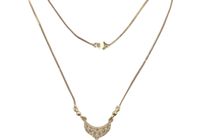Golden Neckless With beautiful Quality Chain