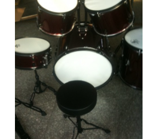 ACUSTIC BENSON 5 PCS DRUMSET WITH BLACK HARDWARE WITH THRONE