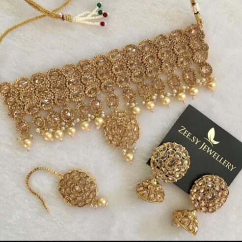 Beauteous Gold Plated Set