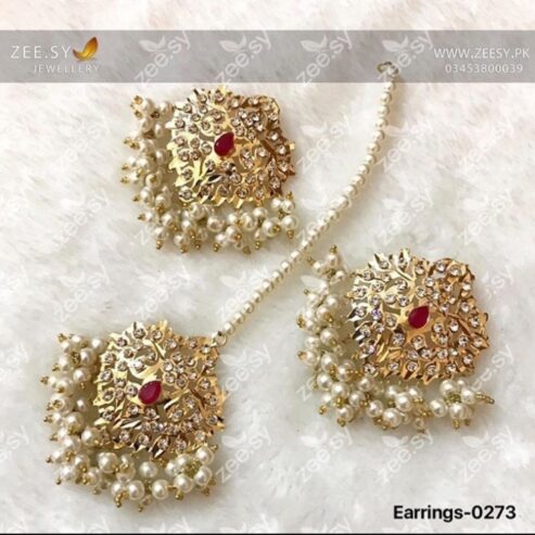 Beautiful Gold Plated Tikka and Earrings